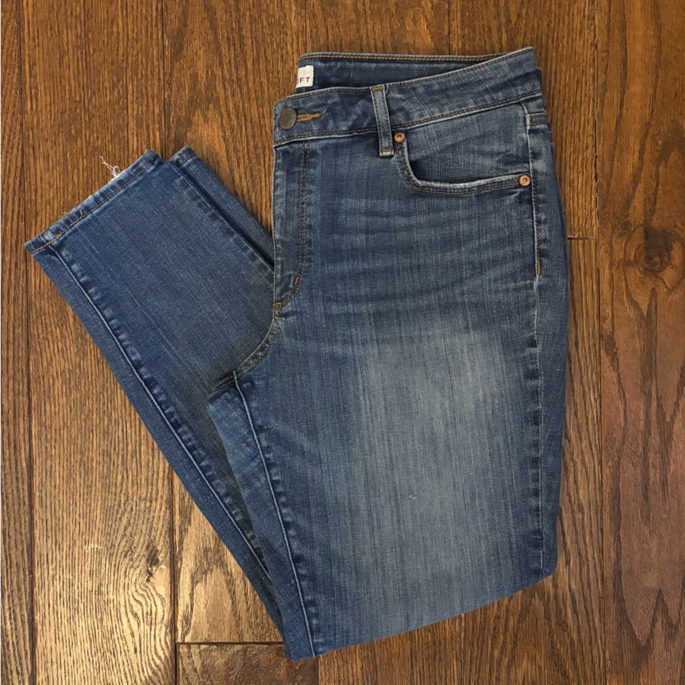 LOFT Women’s Distressed Blue Slim Straight Jeans